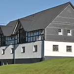 Uebern Hof * Schmallenberg