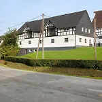 Uebern Hof Appartement *