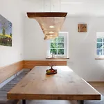 Uebern Hof *